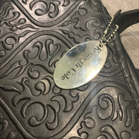 Kenneth Cole crossbody-black - Picture 8 of 9